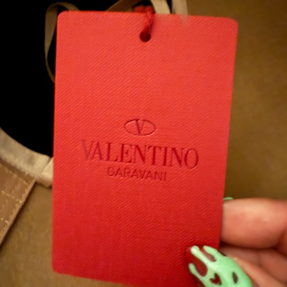 Valentino Fall RTW 2019 tie hat suede and leather - Picture 14 of 14